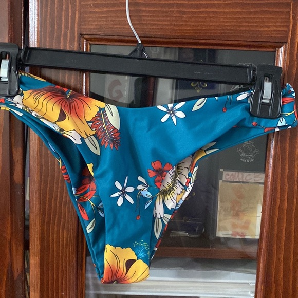 Zaful Floral Swimming Set - Picture 7 of 9